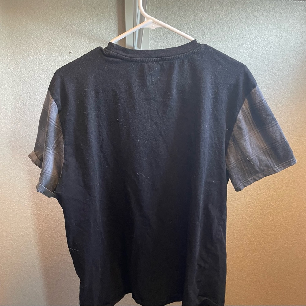 Black and Gray Short Sleeve Tee